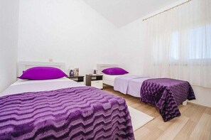 2 habitaciones, wifi gratis y ropa de cama
