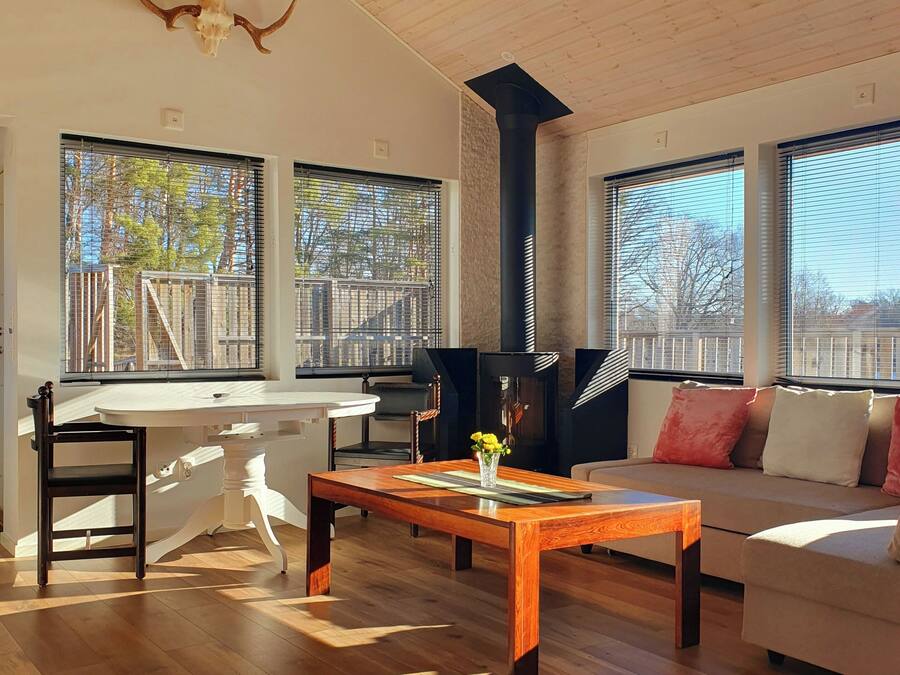 Familievilla | Utsikt mot gårdsplass