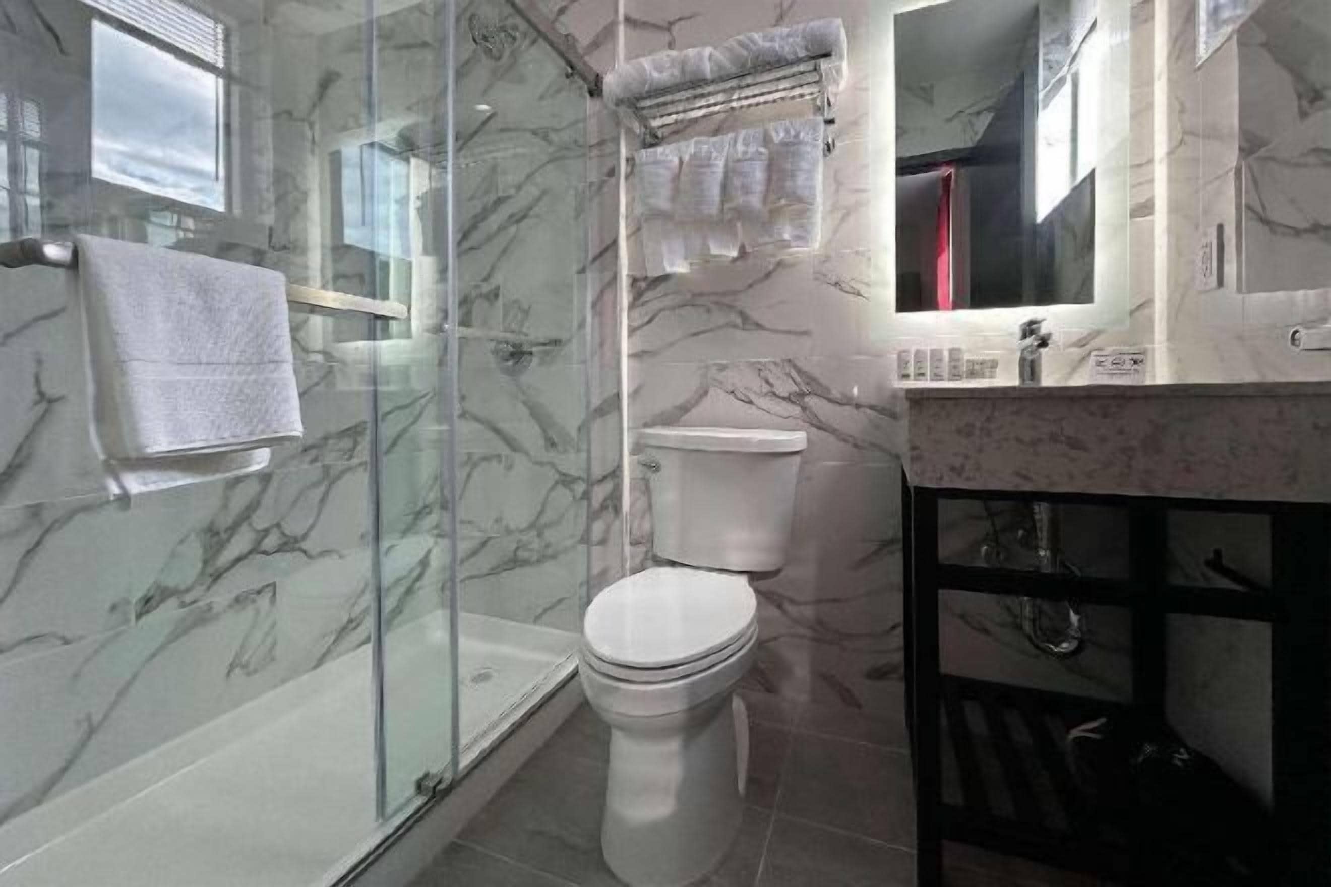 Bathroom | Free toiletries, hair dryer