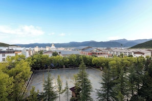 Exterior - Hawthorn By Wyndham Shangri-La Old Town (Deqin)