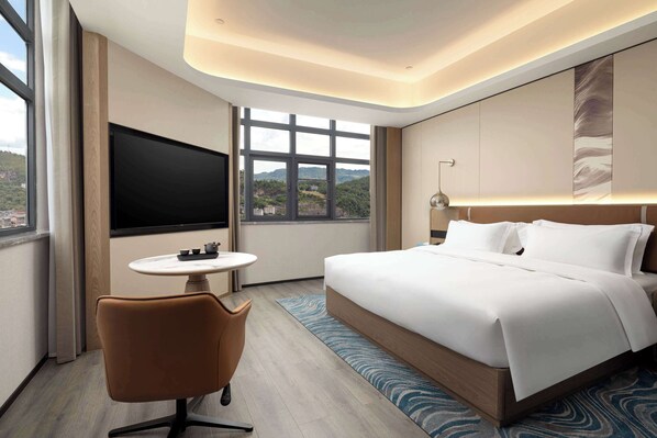 Executive Room, 1 King Bed, Non Smoking