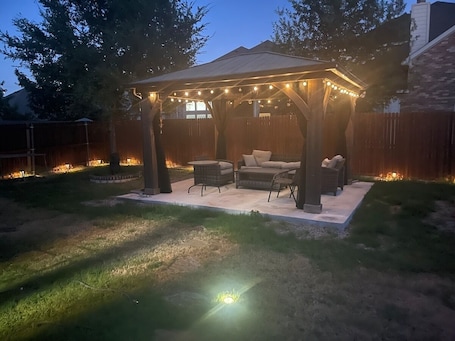 Terrace/patio. PGA HQ Area, Sleeps 10, King-Size Beds for Groups
