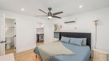 1 bedroom, desk, travel cot, WiFi