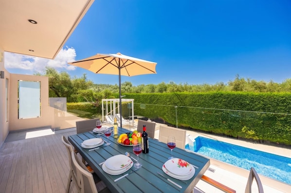 Outdoor dining - Villa Vatia 1 - Two Bedroom Villa, Sleeps 6 (Ionian Islands)