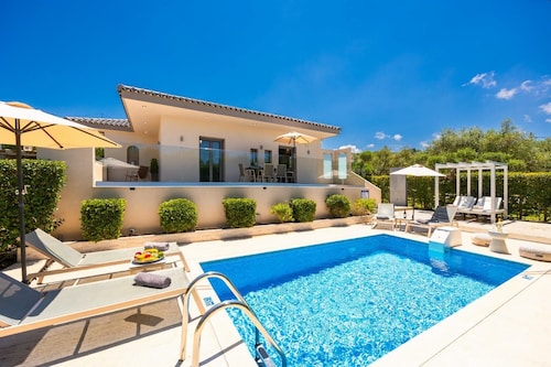 Villa Vatia 1 - Two Bedroom Villa, Sleeps 6