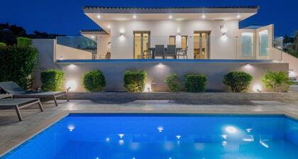 Villa Vatia 1 - Two Bedroom Villa, Sleeps 6