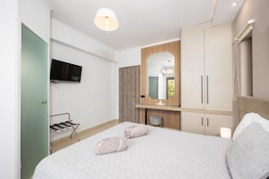 2 dormitorios, tabla de planchar con plancha, wifi y ropa de cama