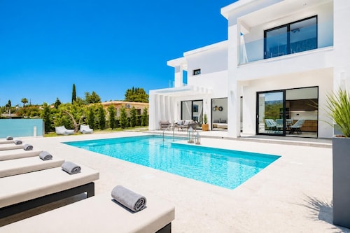 Villa Vatia 3 - Three Bedroom Villa, Sleeps 8