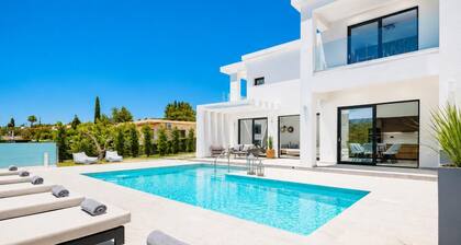 Villa Vatia 3 - Three Bedroom Villa, Sleeps 8