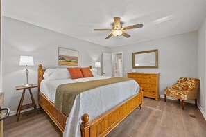 3 chambres, fer et planche à repasser, Wi-Fi gratuit, draps fournis