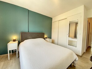 1 chambre, fer et planche à repasser, Wi-Fi