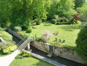 Exterior - Le Clos Saint Nicolas (Château-Renard)