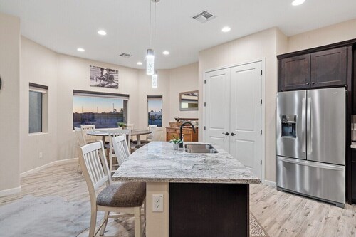 Stunning Sonoran Horse Property on Desert Acre