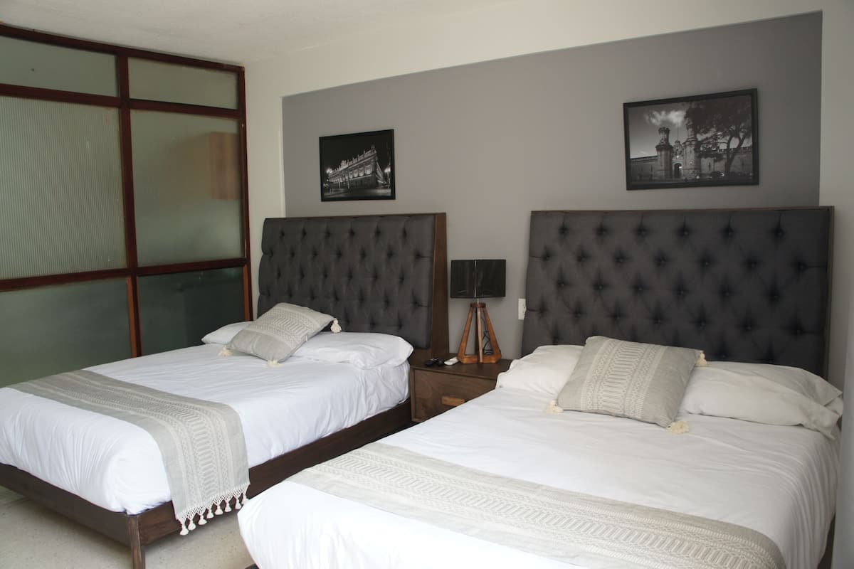 1 bedroom, iron/ironing board, free WiFi