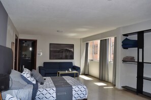Family Apartment, City View | Iron/ironing board, free WiFi - Casas Freda Departamentos (San Luis Potosi)