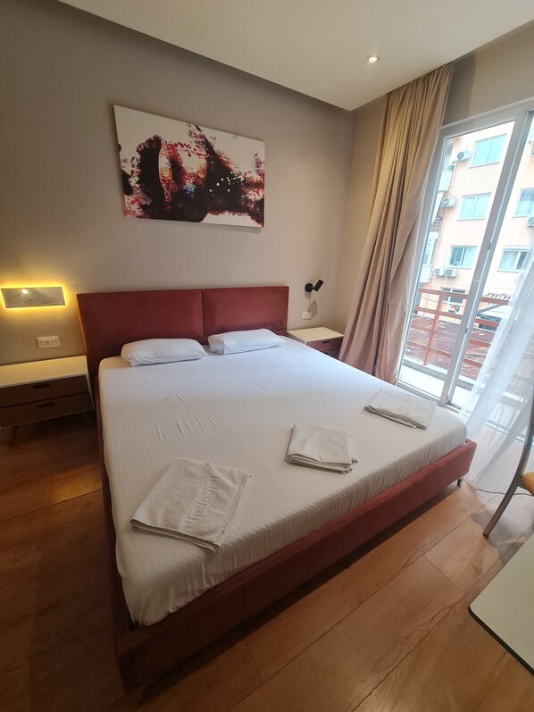 Comfort Double Room, Smoking, Private Bathroom