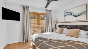 4 chambres, fer et planche à repasser, Wi-Fi gratuit, draps fournis