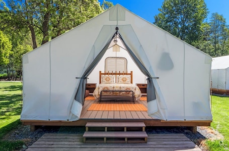 Terrace/patio. Glamping Tent with Partial Ocean Views - 1 min walk to beach!