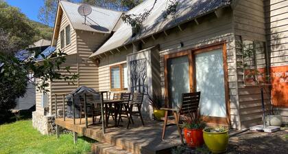 Bollygums - Nestled in wooded area of Thredbo