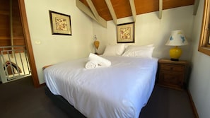2 chambres, fer et planche Ă repasser, Wi-Fi gratuit, draps fournis