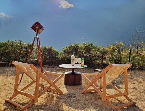 Spacious 6-bedroom villa in enchanting Shimla with WiFi