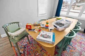 Dining - Modern 3BR/2BA Home | 5m DT Elkhart | 30m ND (Elkhart)