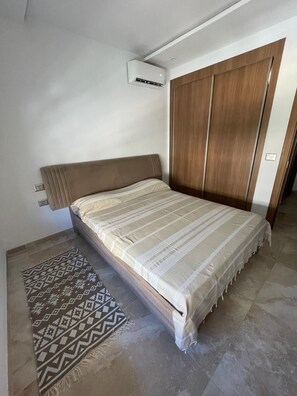 1 habitación, wifi gratis y ropa de cama
