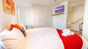 1 dormitorio, tabla de planchar con plancha, wifi gratis y ropa de cama