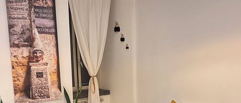 1 chambre, fer et planche à repasser, Wi-Fi gratuit, draps fournis