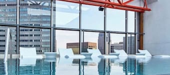 Downtown view, King Bed, Quiet, Free Parking