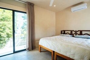 2 bedrooms, WiFi, bed sheets - Charming 2-bedroom house with AC, WiFi in tranquil Mérida (Mérida)