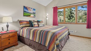 4 chambres, fer et planche à repasser, Wi-Fi, draps fournis