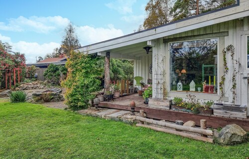 Nice home in Härryda with WiFi