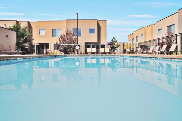 Udendørs pool