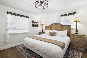 2 bedrooms, iron/ironing board, travel cot, WiFi