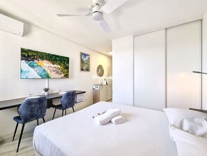 Iron/ironing board, free WiFi, bed sheets