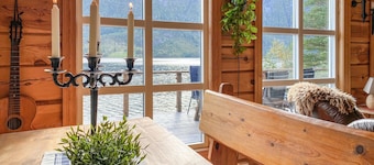 Stunning home in Todalen