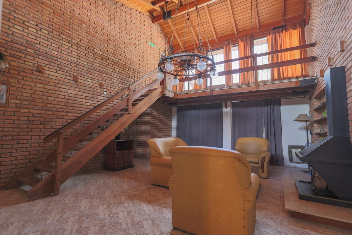 Classic Quadruple Room, 1 Bedroom, Lake View | Desk, laptop workspace, WiFi (free), bed sheets