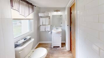 Doccia, asciugacapelli, asciugamani