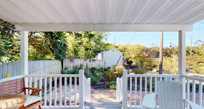 1BR • King Bed • Sofa Bed • Sleeps 4 • POOL - 9