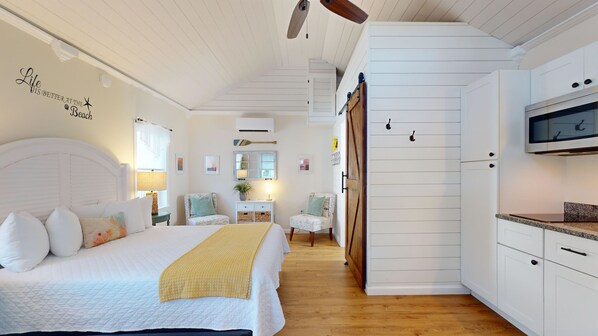 1 bedroom, bed sheets