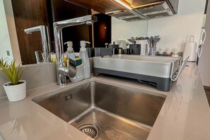 Comfort-Apartment | Badezimmer | Dusche, Haartrockner, Handtücher, Seife