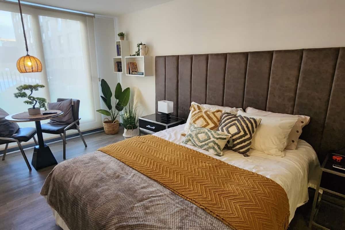 Appartamento Comfort | Biancheria da letto di alta qualità, materassi in memory foam