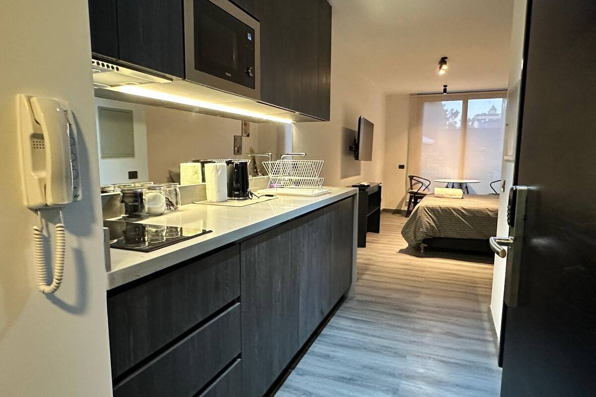 Premium Double Room, 1 Double Bed, Air conditioning | Premium bedding, memory foam beds, soundproofing, iron/ironing board
