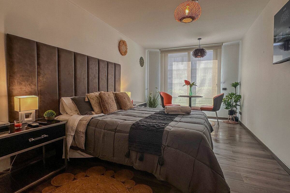 Studio | Hochwertige Bettwaren, Betten mit Memory-Foam-Matratzen