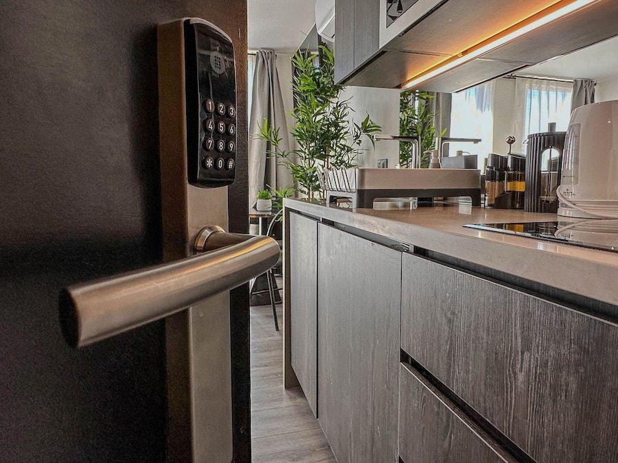 Studio (1) | Interior