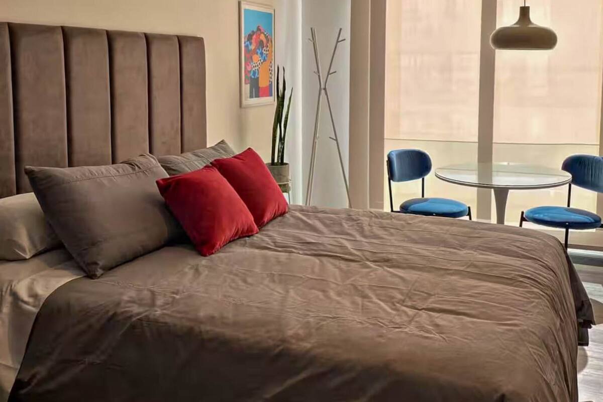 Premium Double Room, 1 Double Bed, Air conditioning | Premium bedding, memory foam beds, soundproofing, iron/ironing board