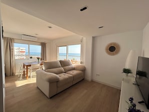 Smart TV, stereo