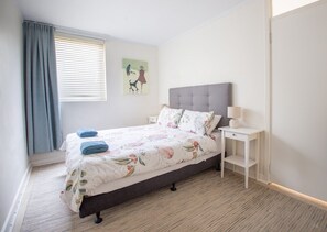 1 bedroom, free WiFi, bed sheets - Freo Getaway - one bedroom apartment (Fremantle)