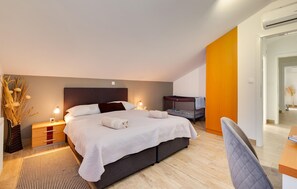 3 Schlafzimmer, Bügeleisen/Bügelbrett, Reisekinderbett, kostenloses WLAN